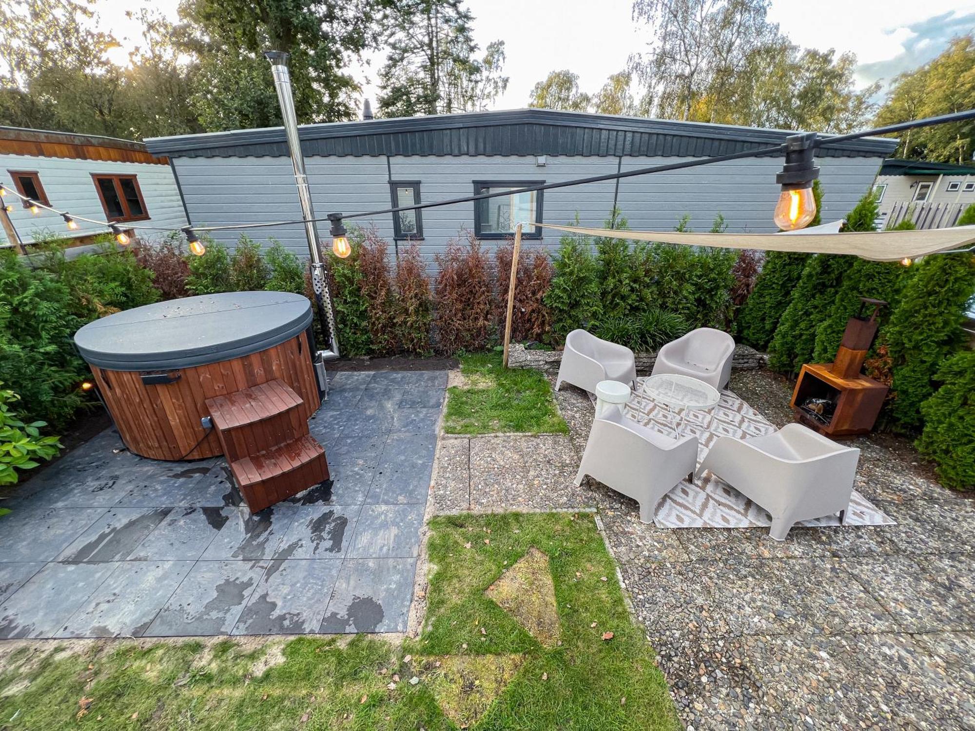 Bosrijk Chalet - Hottub - Veluwe Putten Exteriér fotografie